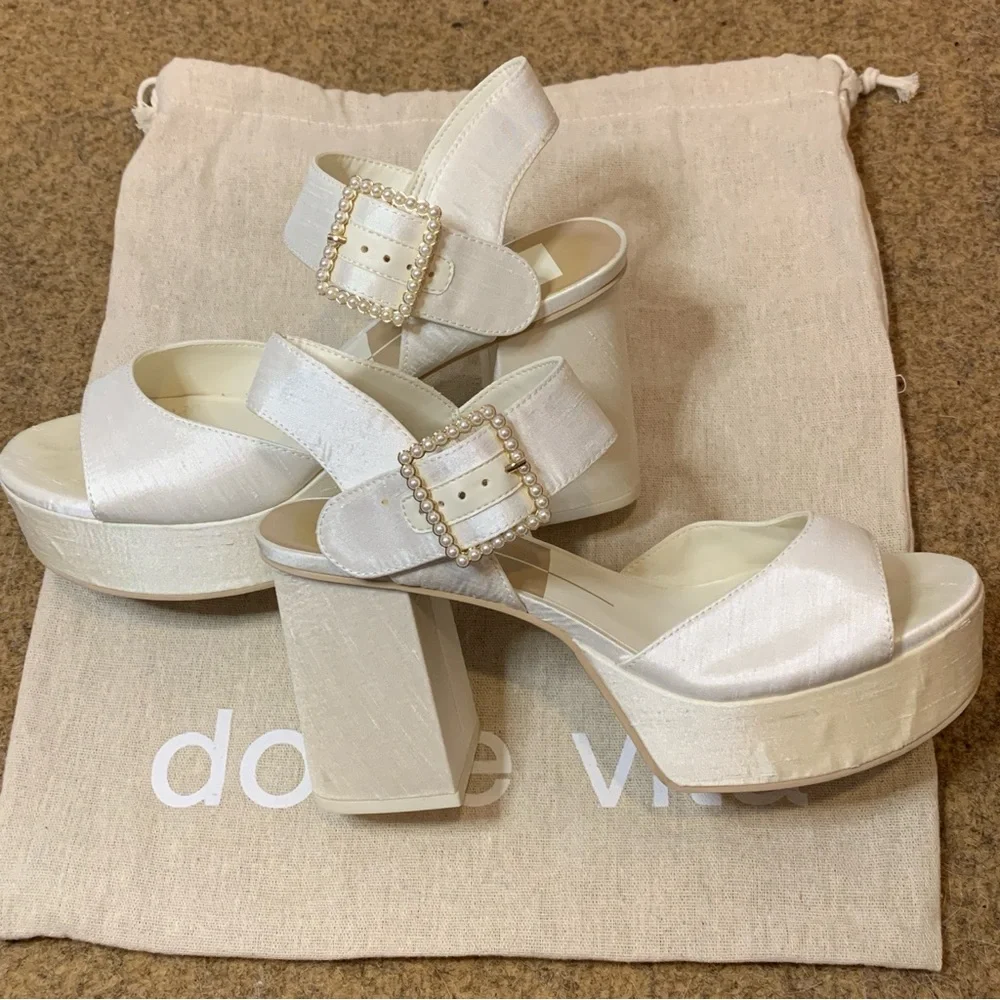 Dolce Vita Bobby Pearl Buckle Chunky Heels White Pearls Size 8 Retail $160.00 - Picture 13 of 16